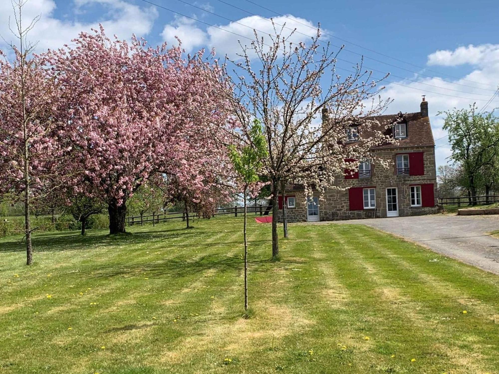 Maison Normande Renovee Avec Grand Jardin, Ideale Pour Famille, Proche Lac Et Randonnees - Fr-1-497-143 Menil-Gondouin Buitenkant foto